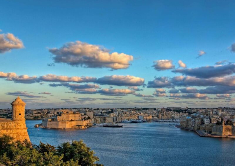 Valletta: Self-Guided Historical Walking Tour (Audio Guide) - Key Points