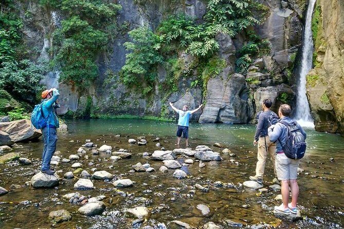 Van  Scenictour  Nordeste / Povoação  Full Day/ with lunch (Shared) - FAQs