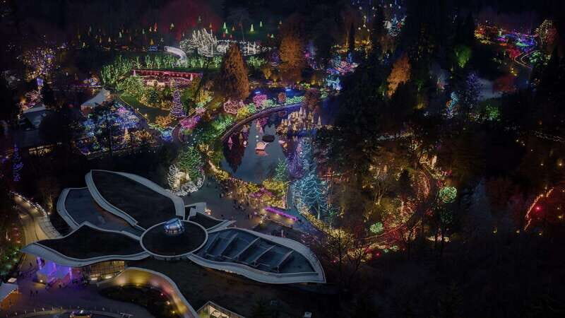 Vancouver: Christmas Lights Karaoke Trolley Tour - Practical Tips