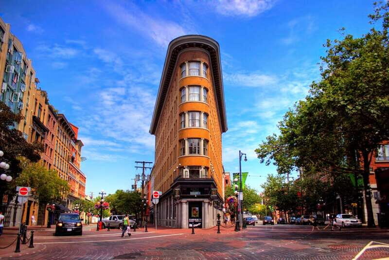 Vancouver: City + Lookout Tour & Option to Add YVR Drop-Off - FAQ