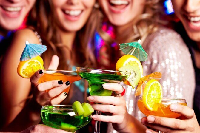 Vancouver City Tour With Grand Lunch and Wine - FAQs