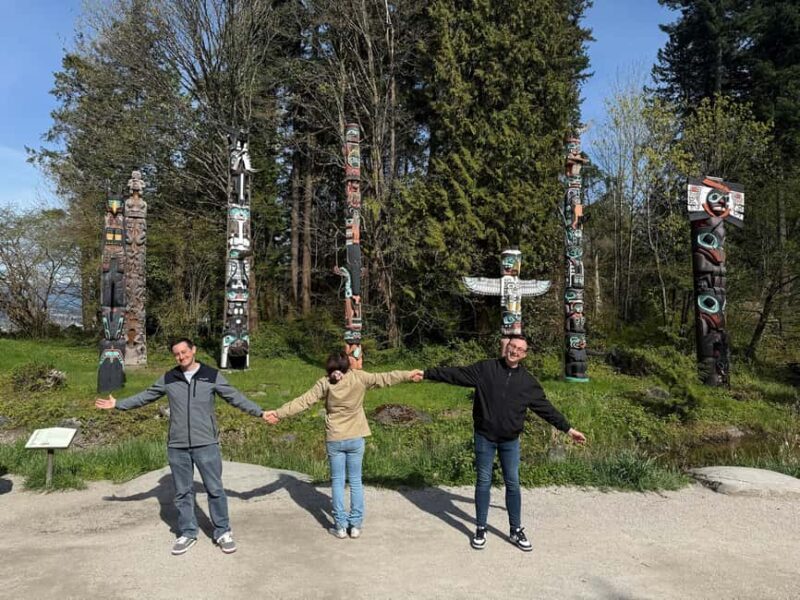 Vancouver City Tour+VipCar+Stanley Park+ChinaTown/SmallGroup - Why This Tour Stands Out