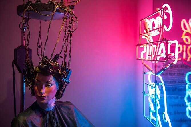 Vancouver Family Tour for History Geeks Private - Key Points