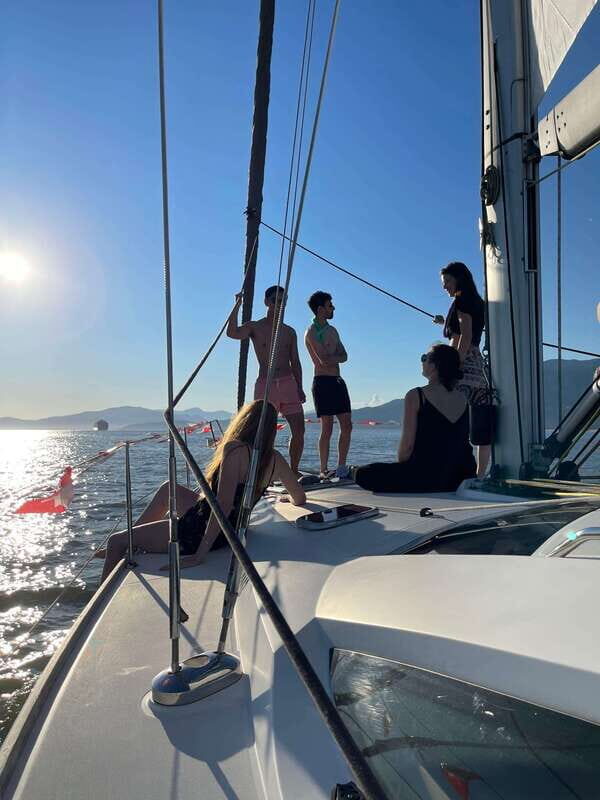 Vancouver: Mosquito Creek and English Bay Sailboat Cruise - FAQ