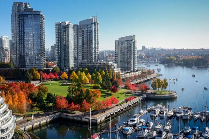 Vancouver: Private City Walking Tour with Seal Boat Tour - Key Points