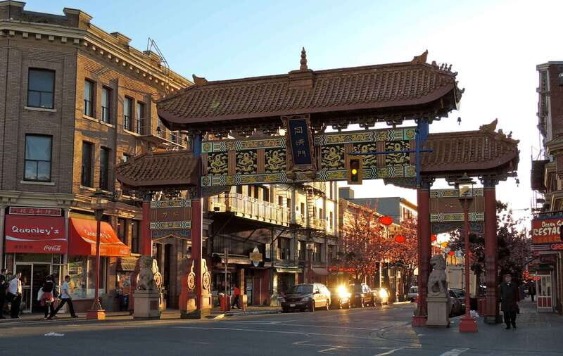 Vancouver: Private Victoria and Butchart Gardens Ferry Tour - Key Points