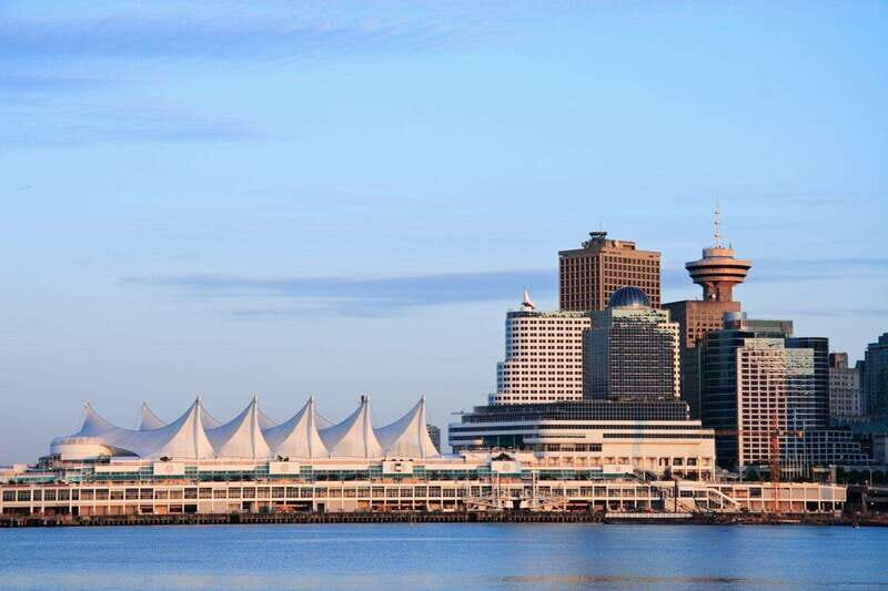 Vancouvers Seaside Romance: A Coastal City Walk - Why You Might Want to Sign Up