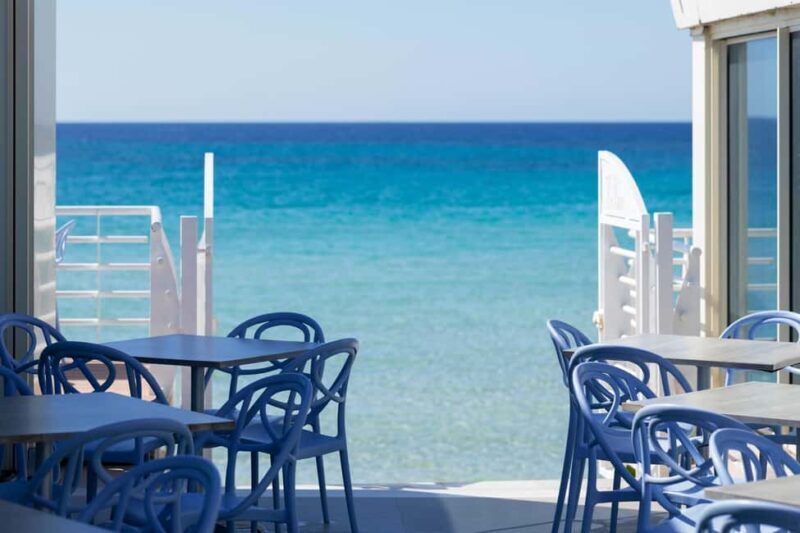 VanTour Costa Jonica from Porto Cesareo to Gallipoli - Transport and Group Size