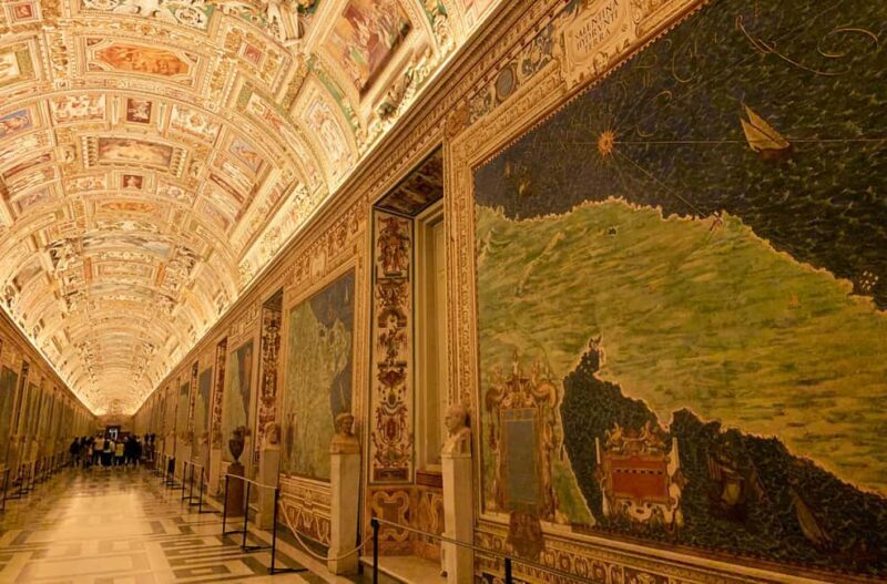 Vatican Museum and Sistine Chapel Tour - Analyzing the Experience