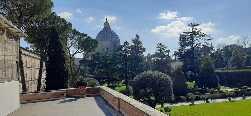 Vatican: Semi Private Tour with Skip-The-Line Entrance - What to Expect from the Vatican Semi Private Tour