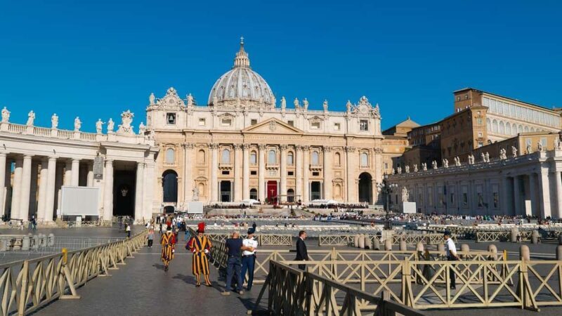 Vatican: St. Peters Basilica Guided Tour with Entry Tickets - An In-Depth Look at the Experience