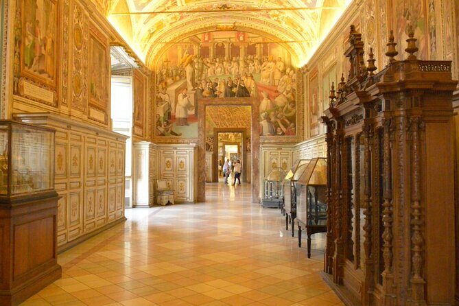 Vatican VIP:Exclusive Private Tour with Sistine Chapel & Basilica - St. Peter’s Basilica: The Final Marvel