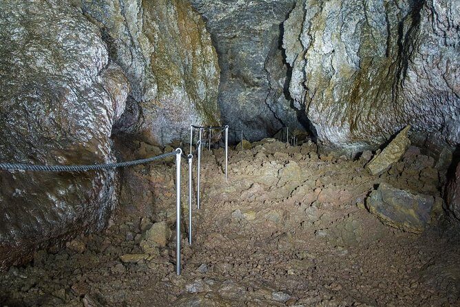 Vatnshellir Cave Tour - The Experience from Travelers’ Perspectives