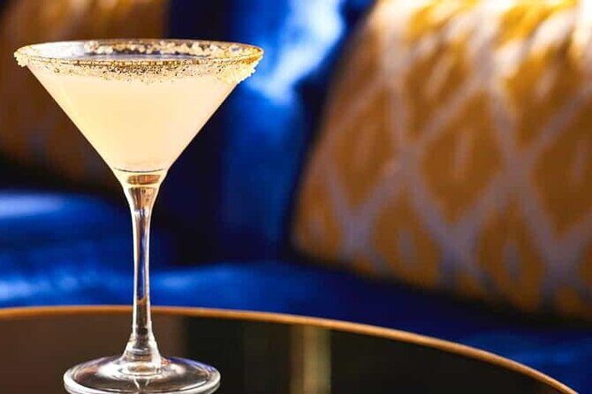 Vegas Nightclub Life : Ultimate Night Out Free Drinks/Party Bus - Who Should Consider This Tour?