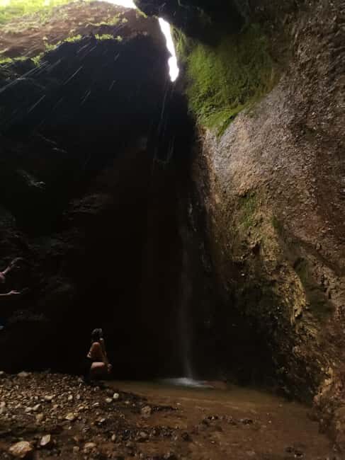 Velça Village Hiking Experience: Rasa Waterfall & Caves - Key Points