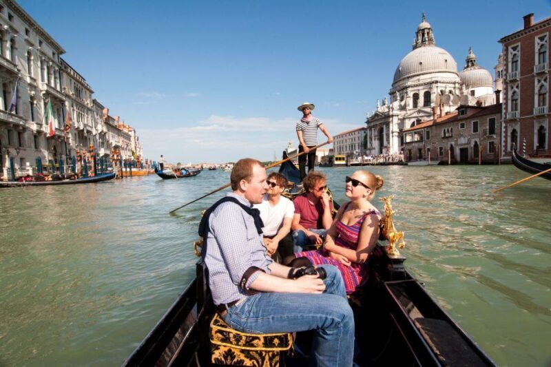 Venetian Private Sandolo tour - The Experience Itself: What You Can Expect