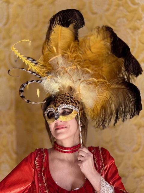 Venice: 17-18th Century Dress-Up Experience - Key Points