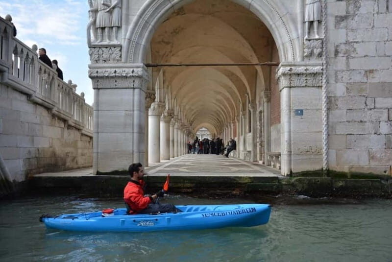 Venice: 60' Quick Kayak Tour of Venice with guide - The Benefits of a Short Kayak Tour