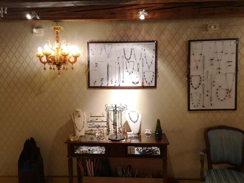 Venice: Aperitif in a glass workshop, demonstration and gift - An In-Depth Look at the Experience