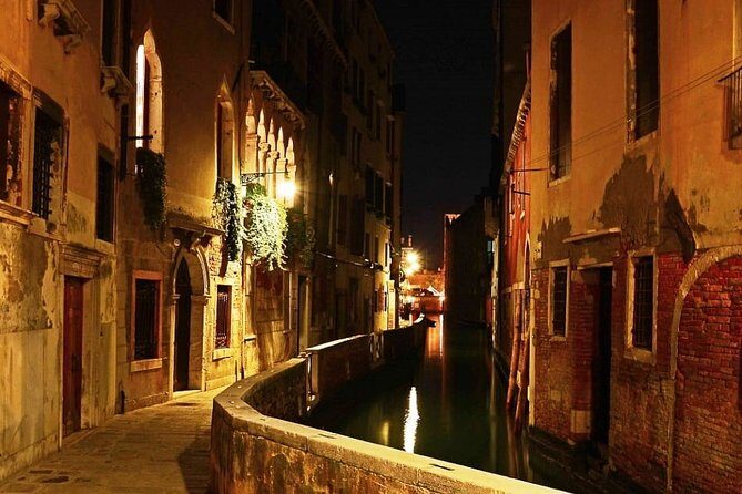 Venice by Night: Highlights & Hidden Gems Tour - Why This Tour Is Special
