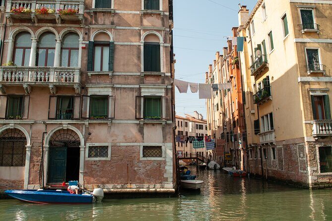Venice City Center Guided Walking Tour - Semi-Private 12ppl Max - A Closer Look at the Tour Experience