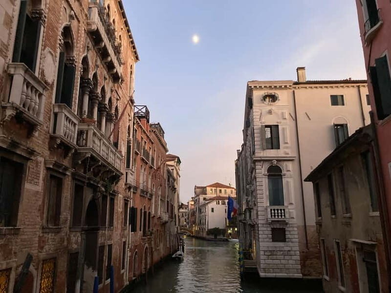 Venice: Crimes, Legends, and Mysteries Sunset Tour - What Is the Venice Crimes, Legends, and Mysteries Sunset Tour?