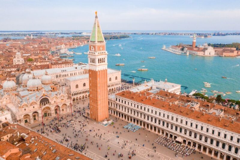 Venice: Doge's Palace and St. Mark's Basilica Guided Tour - A Close Look at the Tour Experience