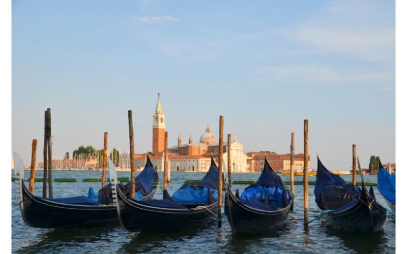 Venice: Early Morning Walking Tour with a Local Guide - Why Choose an Early Morning Venice Tour?