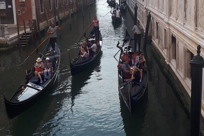 Venice Full Day tour from Milan by high speed train. Small Group - FAQs