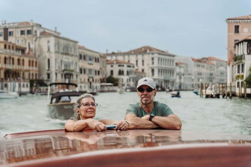 Venice: Grand Canal by Boat with Expert Guide - The Experience of the Guides and Their Stories