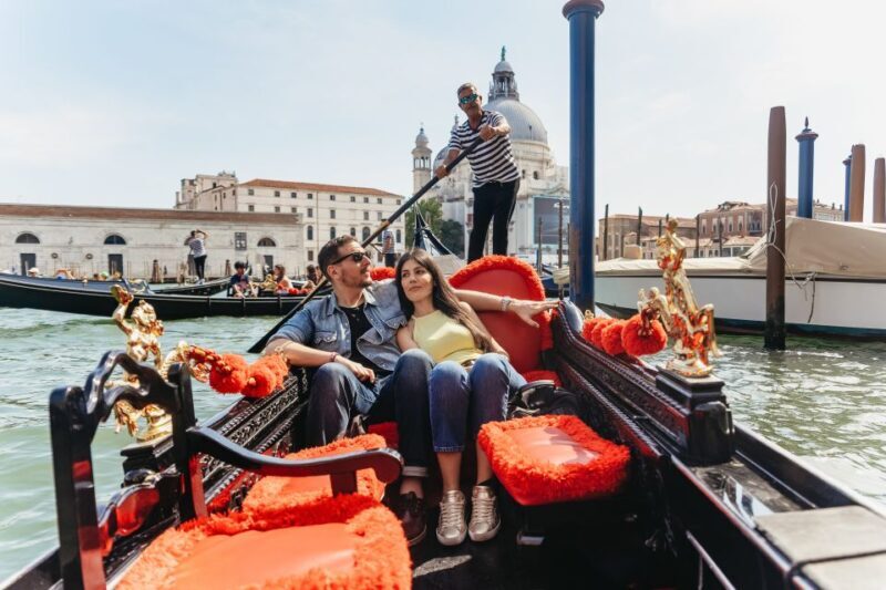 Venice: Grand Canal Gondola Ride with App Commentary - Key Points