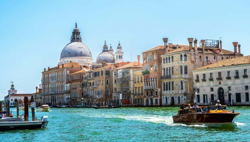Venice: Guided Boat Tour to Murano and Glass Blowing - Who Should Consider This Tour