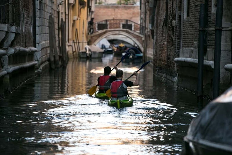 Venice: Guided Canal Kayak Tour at Day, Night, or Sunset - Key Points