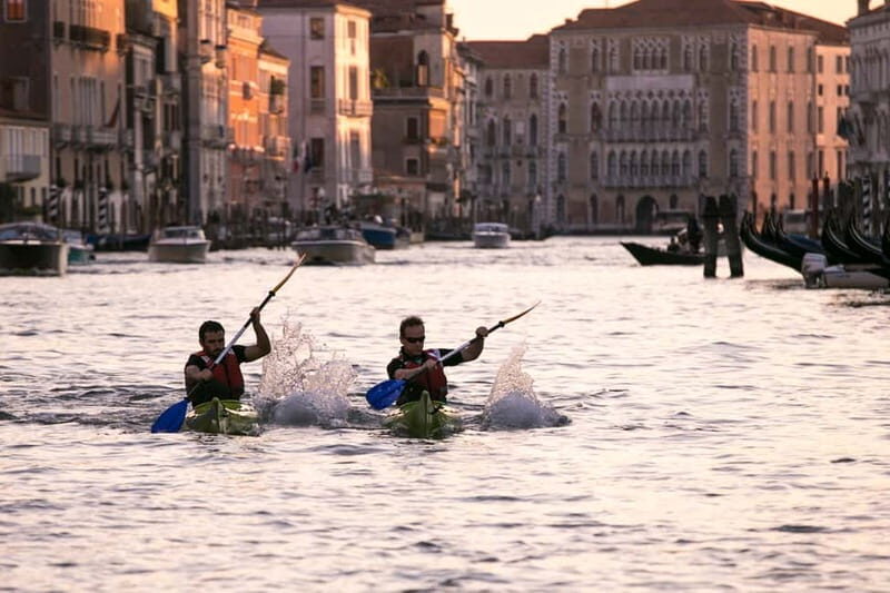 Venice: Guided Canal Kayak Tour at Day, Night, or Sunset - What the Tour Involves