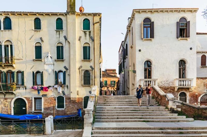 Venice: Highlights and Hidden Gems Night Walking Tour - FAQ