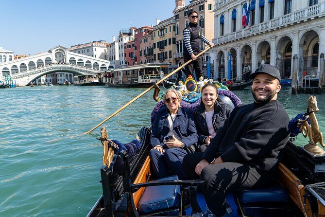 Venice in A Day: St Mark's Basilica, Doge's Palace & Gondola Ride - Exploring Venice with a Guided Full-Day Tour
