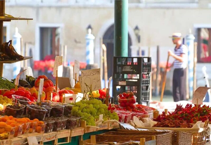 Venice: Insider Tour Rialto Market, St. Mark & Doges Palace - Starting at Rialto Market: A Taste of Venice’s Daily Life