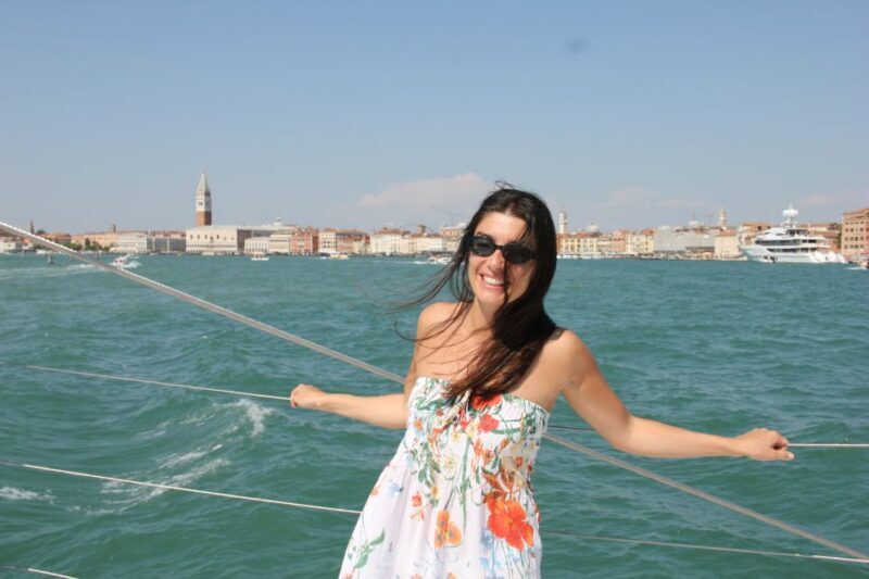 Venice: Lagoon Catamaran Cruise with Music and Drinks - Comfort and Atmosphere