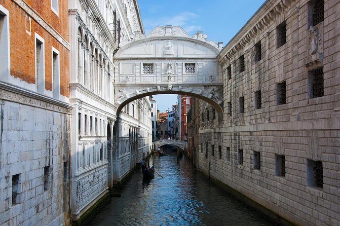 Venice LUXURY Private Day Tour with Gondola ride - from Rome - An In-Depth Look at the Venice LUXURY Private Day Tour from Rome