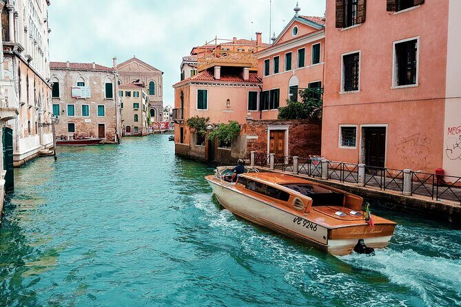 Venice: Marco Polo Airport Private Transfer to Hotel by Car& Boat - The authentic Venezia feel