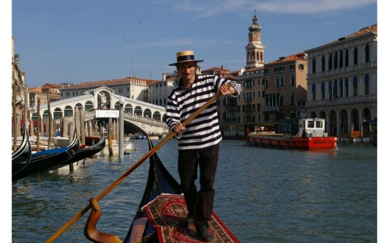 Venice: Mysterious Tales of Ghosts and Murders - A Closer Look at the Experience