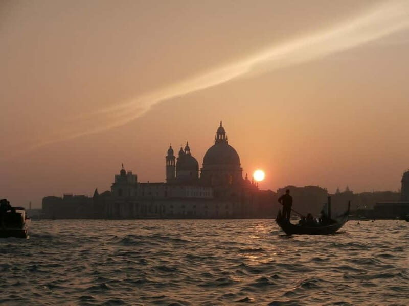 Venice: Night Guided Walking Tour of the City's Highlights - What to Expect from the Tour