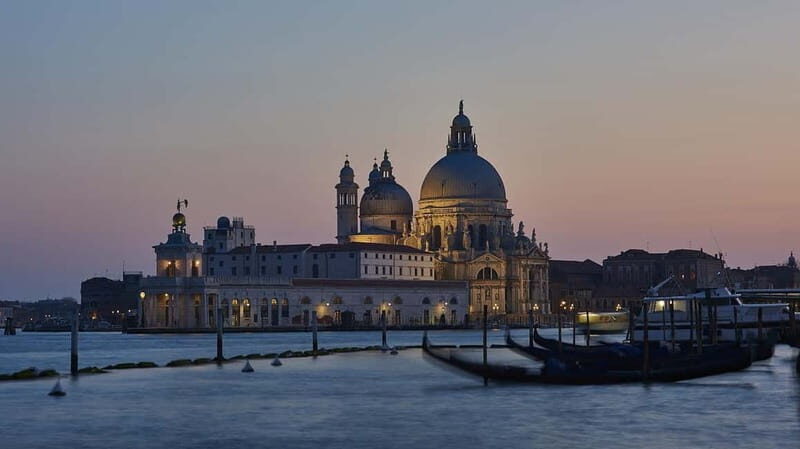 Venice: Night Guided Walking Tour of the City's Highlights - The Experience and Values