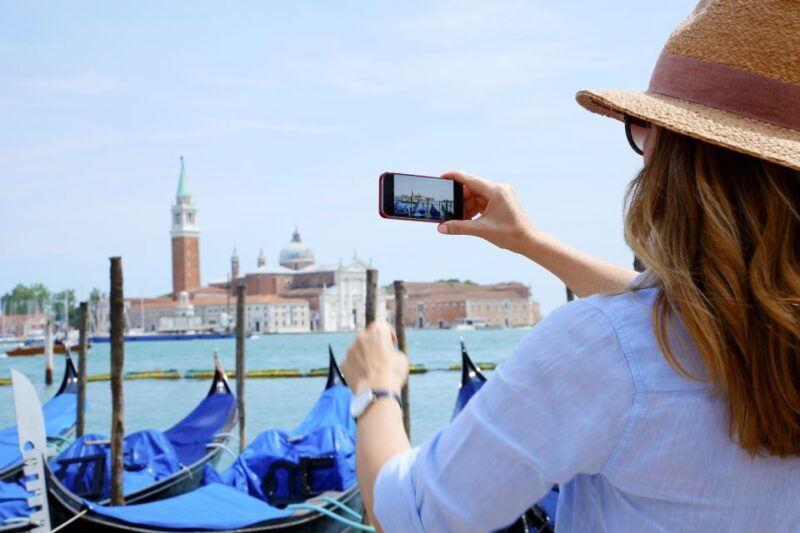 Venice: Off the Beaten Path Private Gondola Ride - Key Points