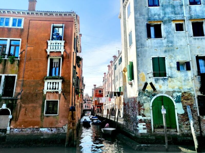 Venice: Off the Beaten Path Walking Tour - A Closer Look at the Experience
