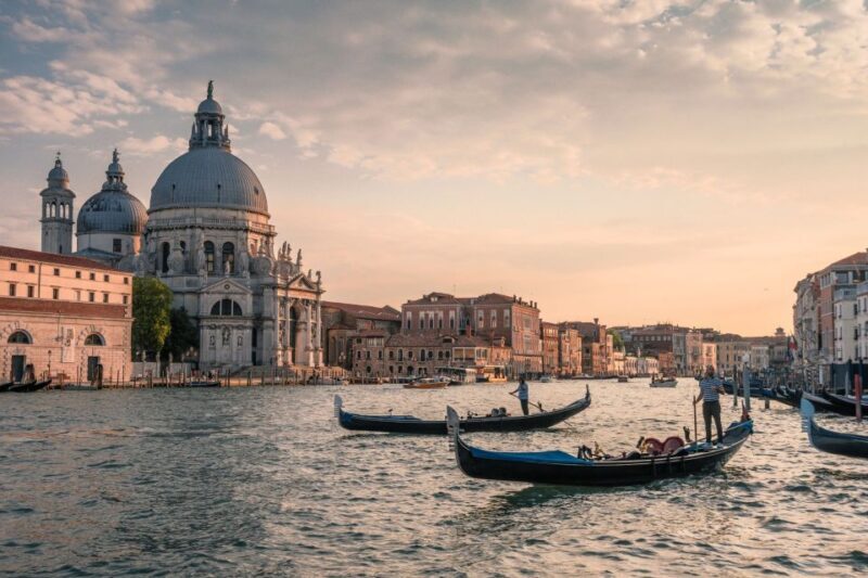 Venice : Private Custom Walking Tour With A Local Guide - Price & Value: Is It Worth It?