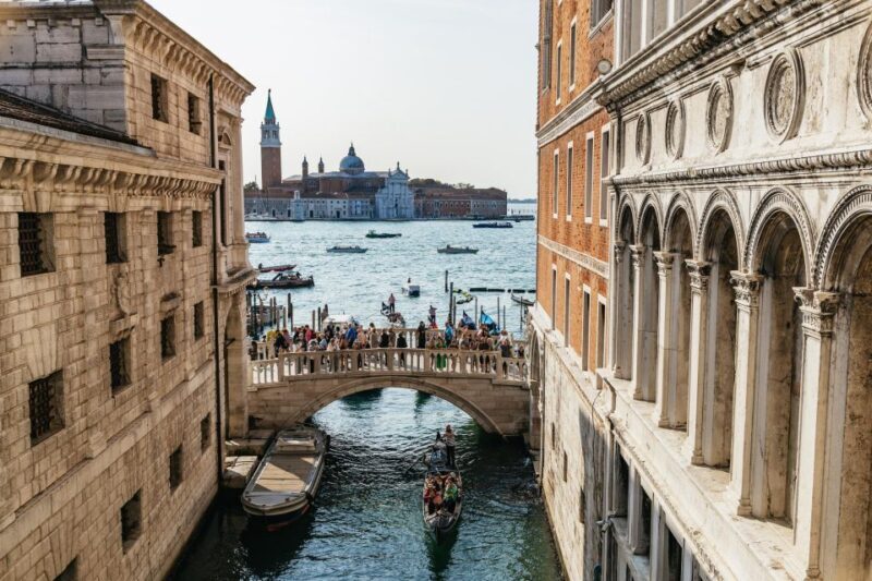 Venice: Private Entry Doge Palace & St. Mark Terraces Tour - The Group and Timing