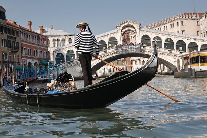 Venice Private Tour for Families with Gondola Ride - Who Is This Tour Best For?