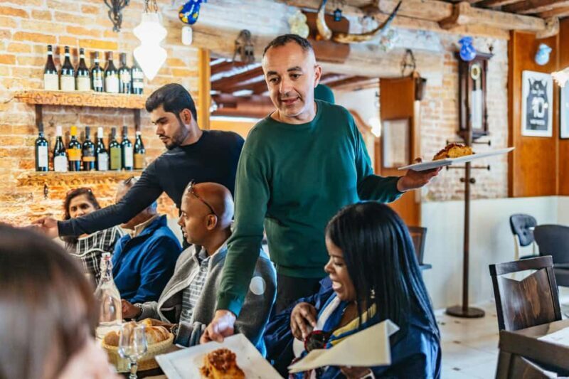 Venice: Rialto Market Food and Wine Lunchtime Tour - Who Is This Tour Best For?