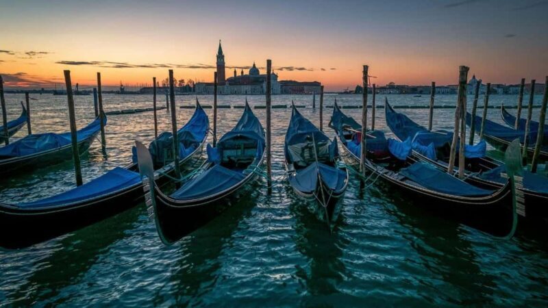 Venice: Shared Gondola Ride at Sunset - The Practical Side